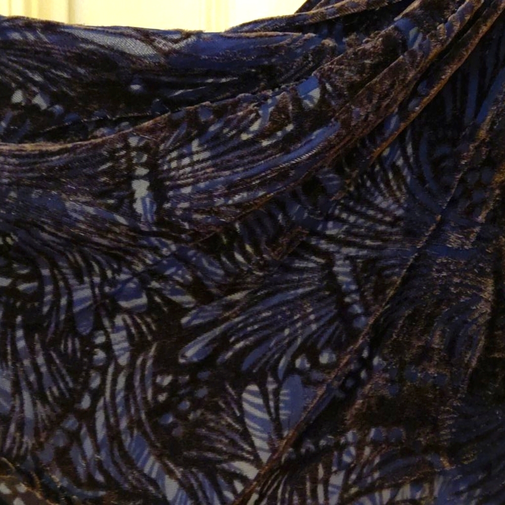 Tunic - Picture 2 of 4